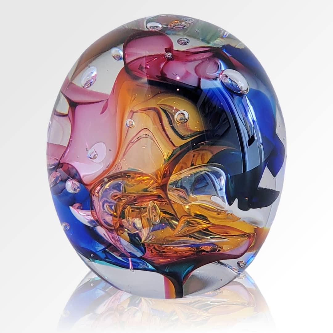 Mornington Peninsula Based Glass Artist Roberta Easton Exhibits at Curate Art & Design Gallery Sorrento Melbourne